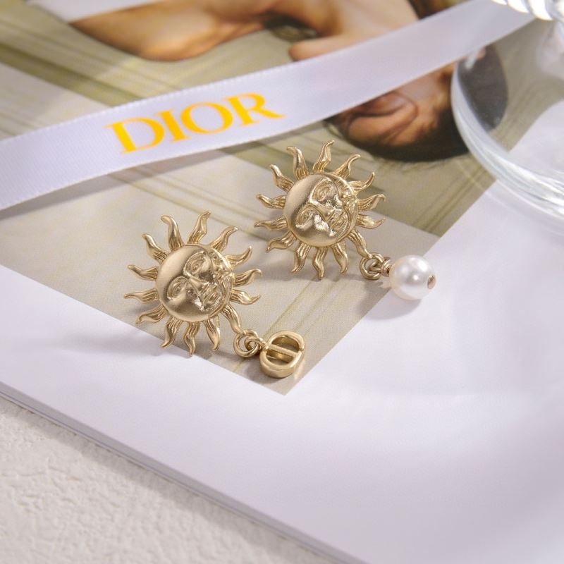 chr1st1an D10r earrings